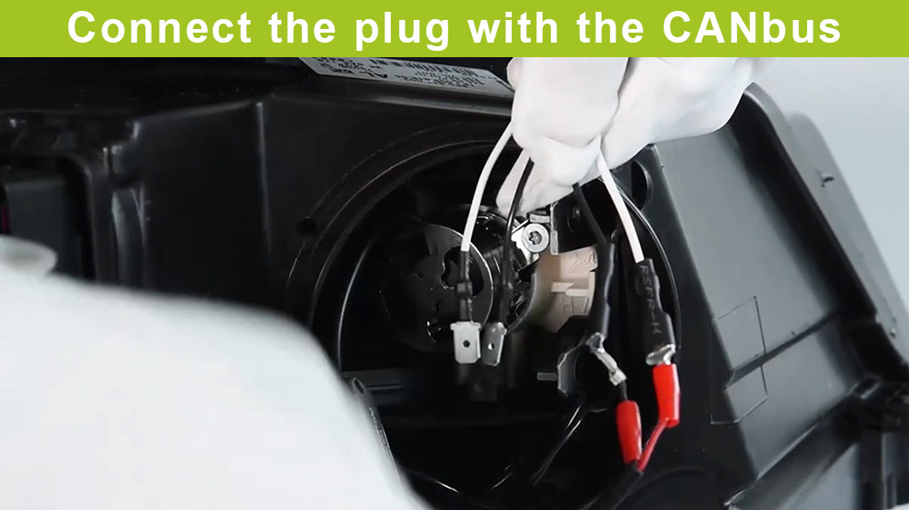 Connect the plug with the CANbus